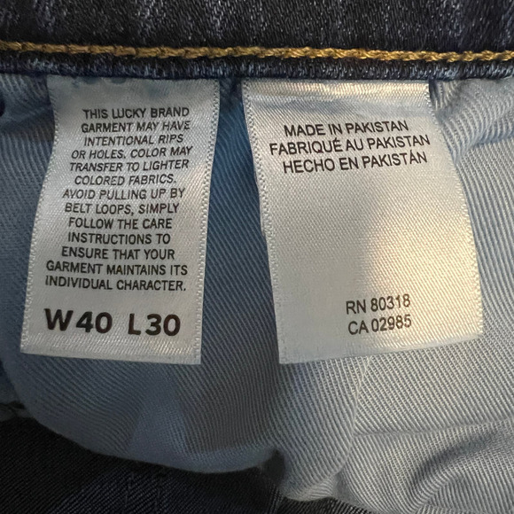 Lucky Brand Men's 410 Athletic Straight Caprea Jeans Size 40 X30 - Picture 5 of 8